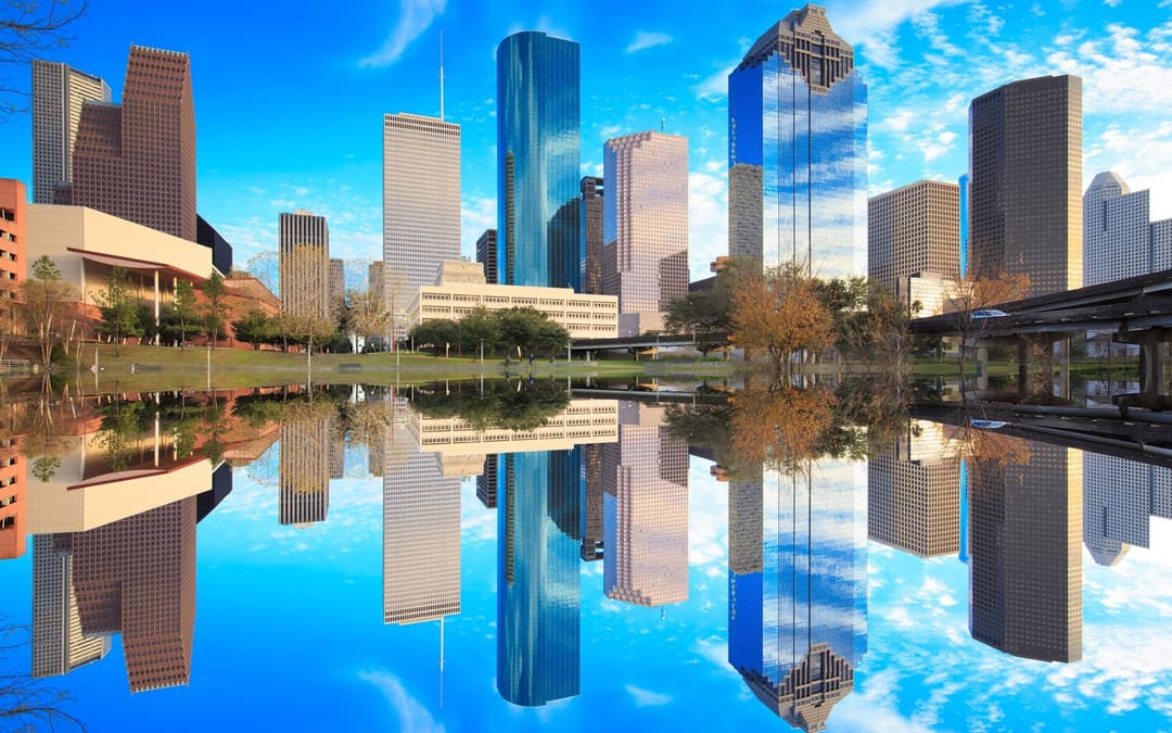 Best Liquid Facelift Options in Houston for Women 40+