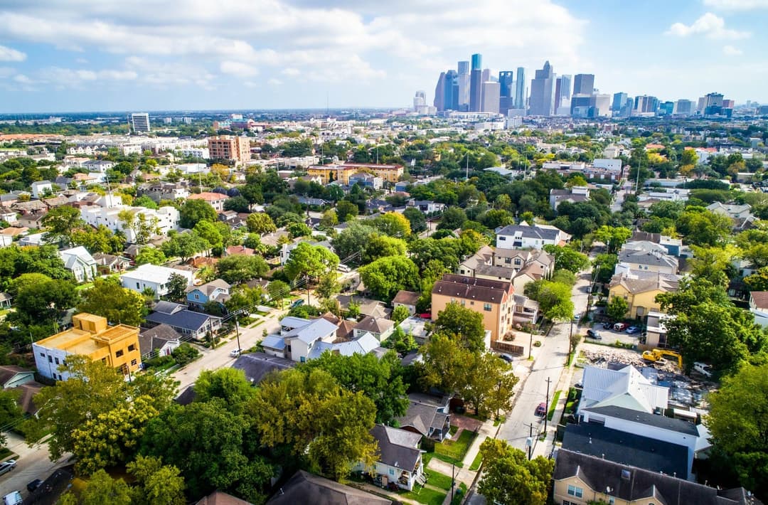 Facelift Cost in Houston: What You’ll Pay in 2025