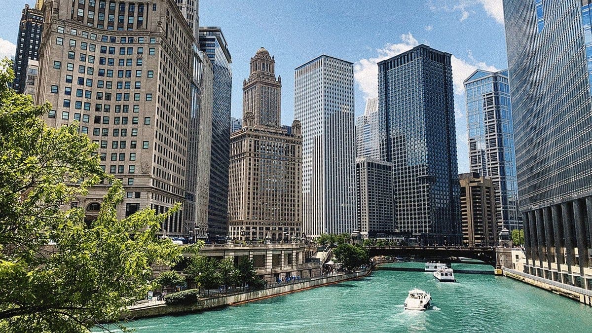 Hip Enhancement in Chicago, IL (2025 Guide)