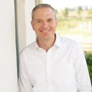 Dr. John L. Clayton