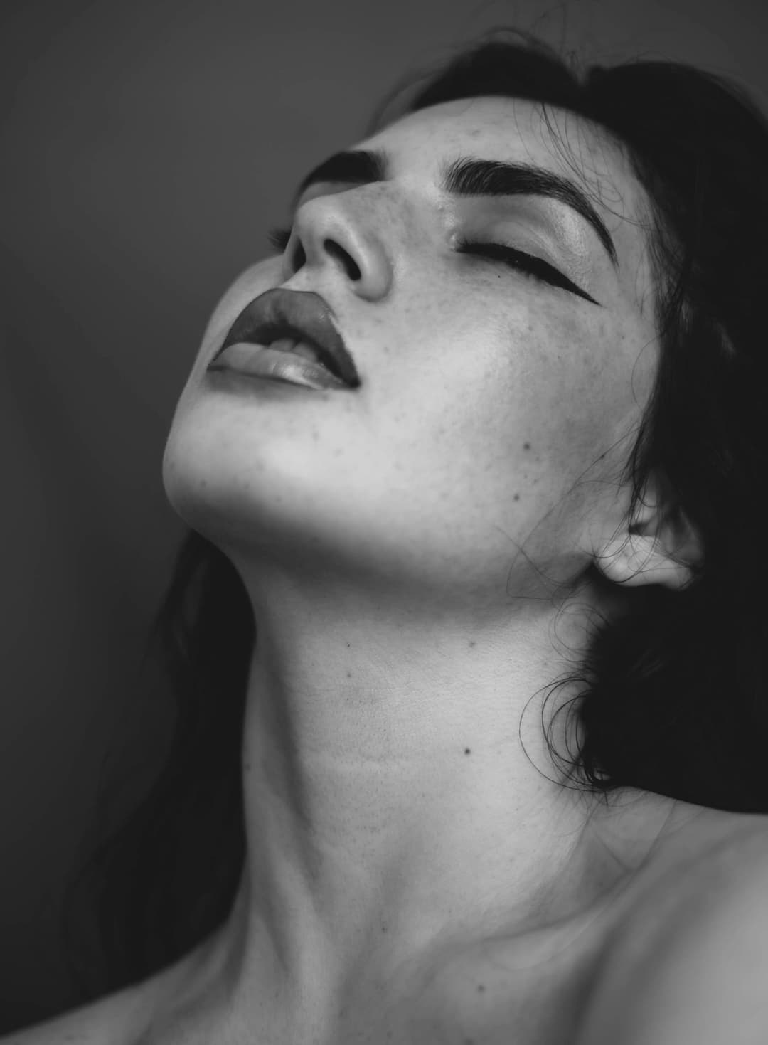 Am I a Good Candidate for Neck Lift Surgery?