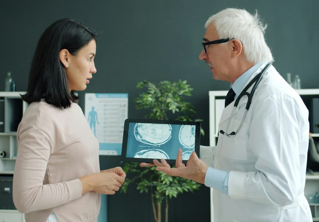 How to Communicate Your Goals Effectively to Your Surgeon (2025 Guide)