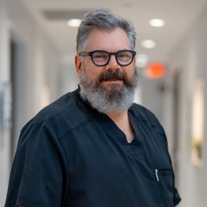 Dr. Karl William Schwarz